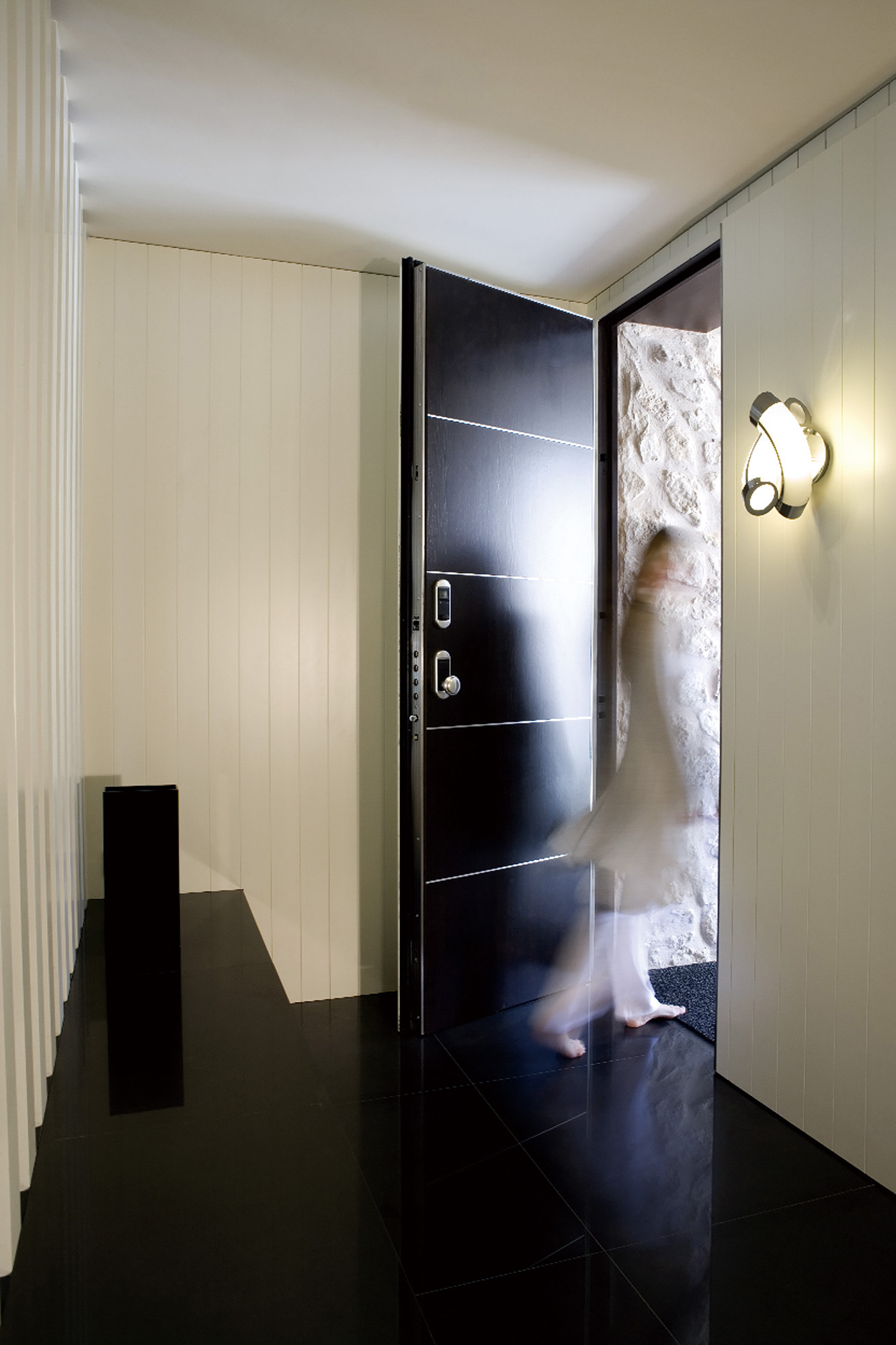 Guss Ceiling Lights Mantra Linear Fittings